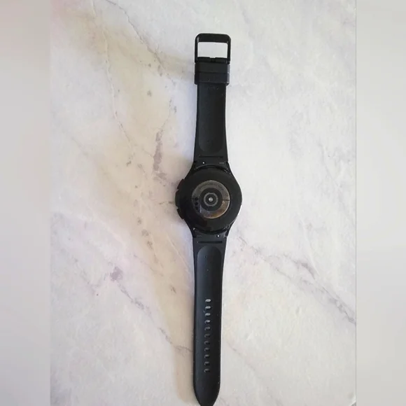 Galaxy Watch4 Classic - Picture 2 of 3